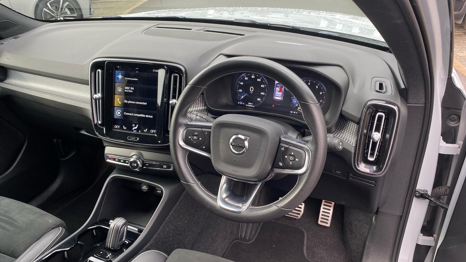 Used Volvo XC40 2021 for sale - 76349836: Photo 5