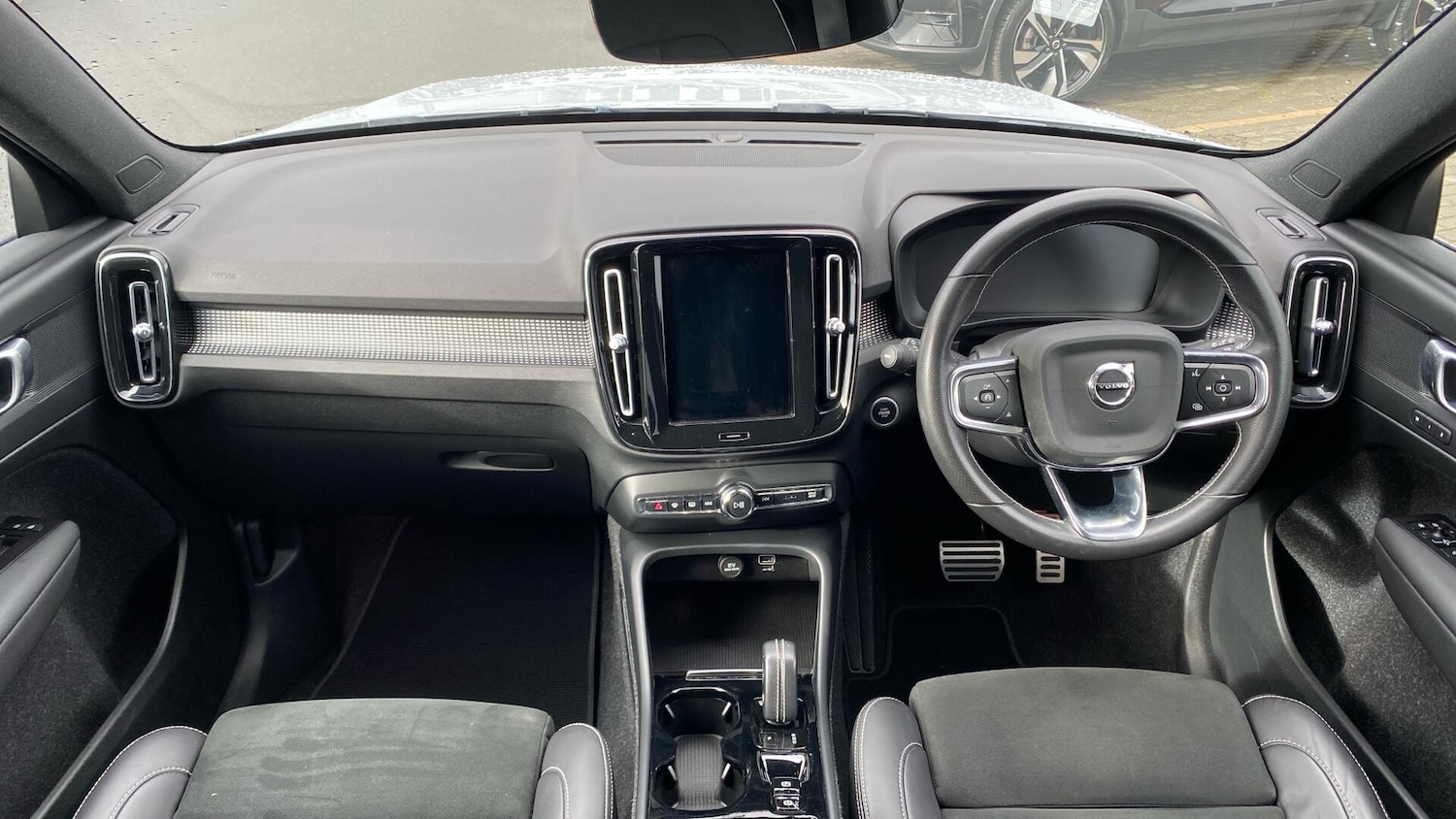 Used Volvo XC40 2021 for sale - 76349836: Photo 6