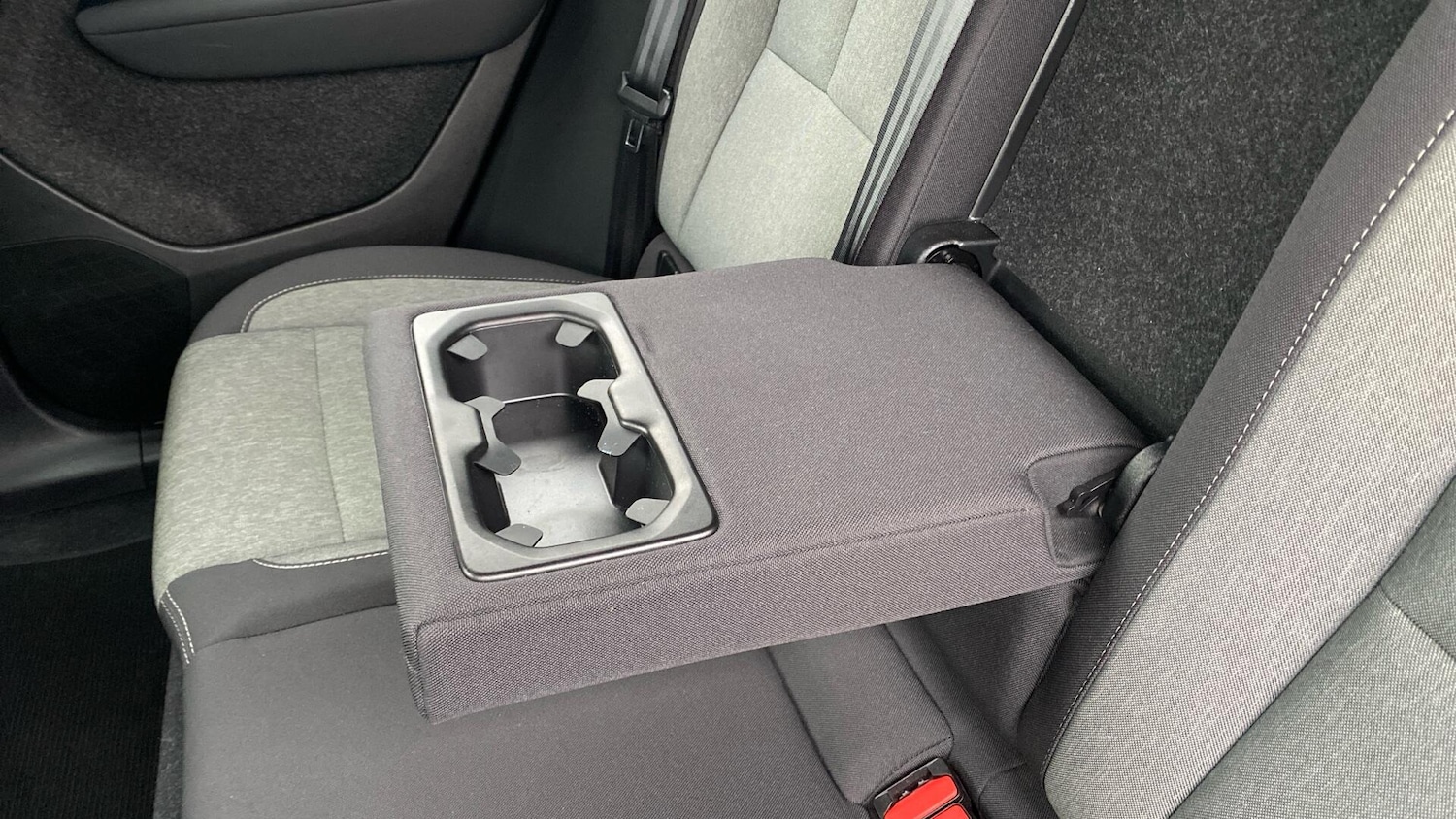 Used Volvo XC40 2023 for sale - 77253950: Photo 12