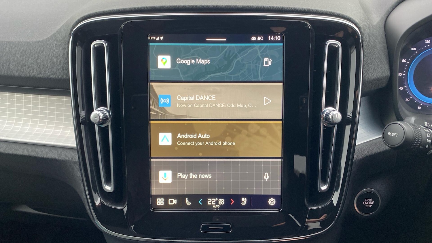 Used Volvo XC40 2023 for sale - 77253950: Photo 28