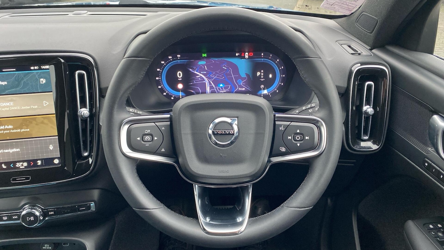 Used Volvo XC40 2023 for sale - 77253950: Photo 38