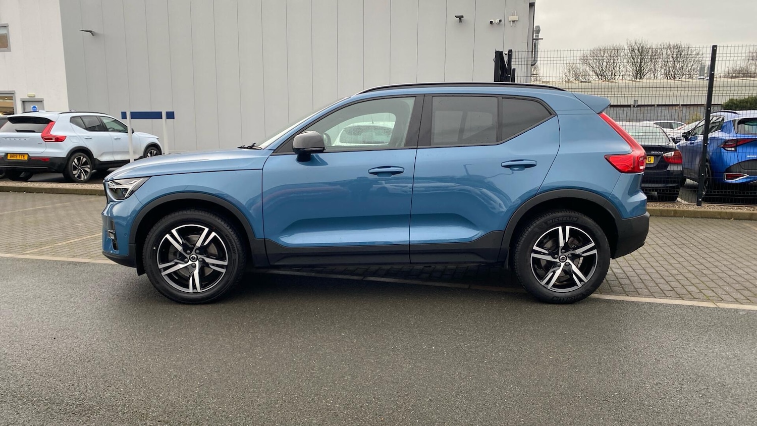 Used Volvo XC40 2023 for sale - 77253950: Photo 6