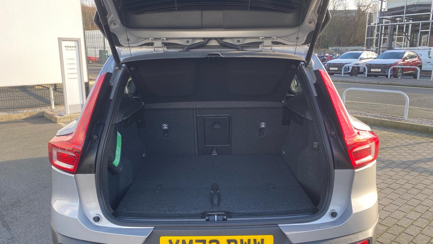 Used Volvo XC40 2022 for sale - 76935888: Photo 13