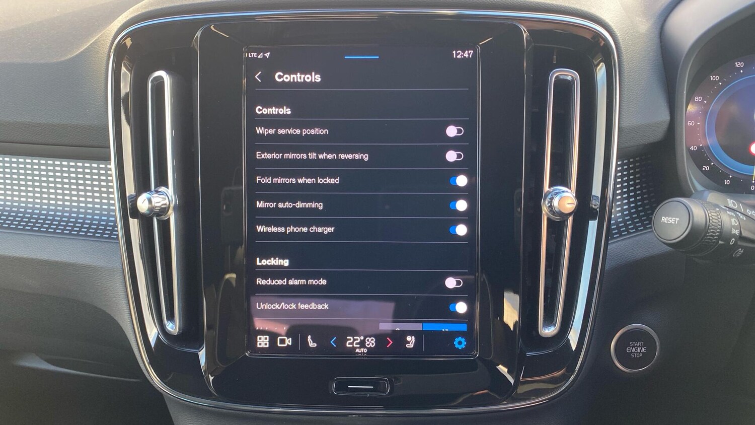 Used Volvo XC40 2022 for sale - 76935888: Photo 25