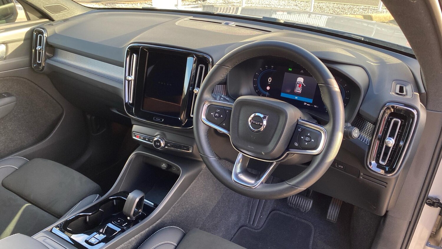 Used Volvo XC40 2022 for sale - 76935888: Photo 4