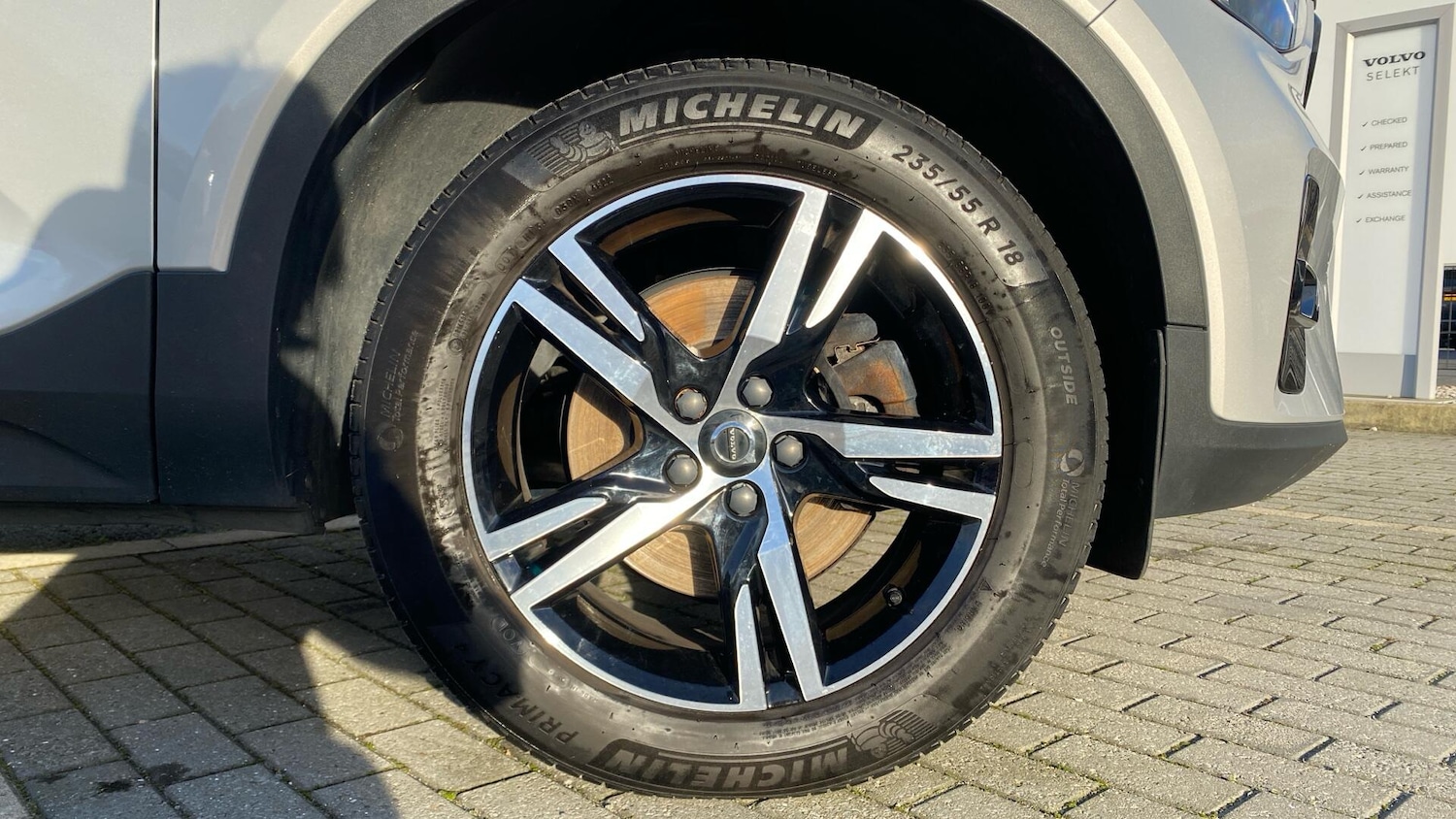 Used Volvo XC40 2022 for sale - 76935888: Photo 9