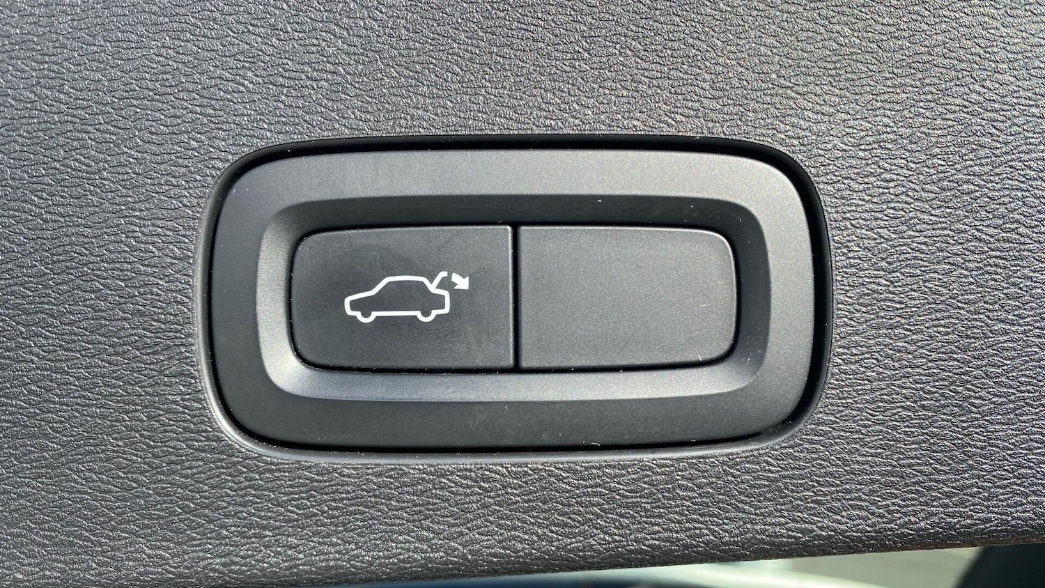 Used Volvo V60 2022 for sale - 78086236: Photo 32