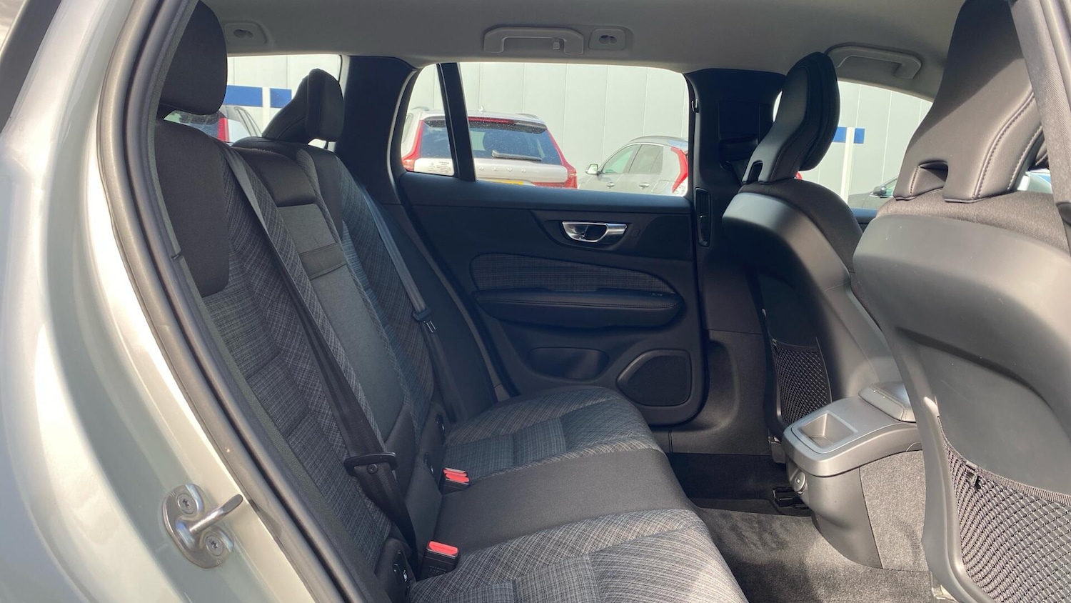 Used Volvo V60 2022 for sale - 78086236: Photo 6