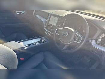 Used Volvo XC60 2022 for sale - 79874802: Photo