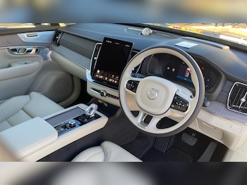 Used Volvo XC90 2025 for sale - 77799486: Photo