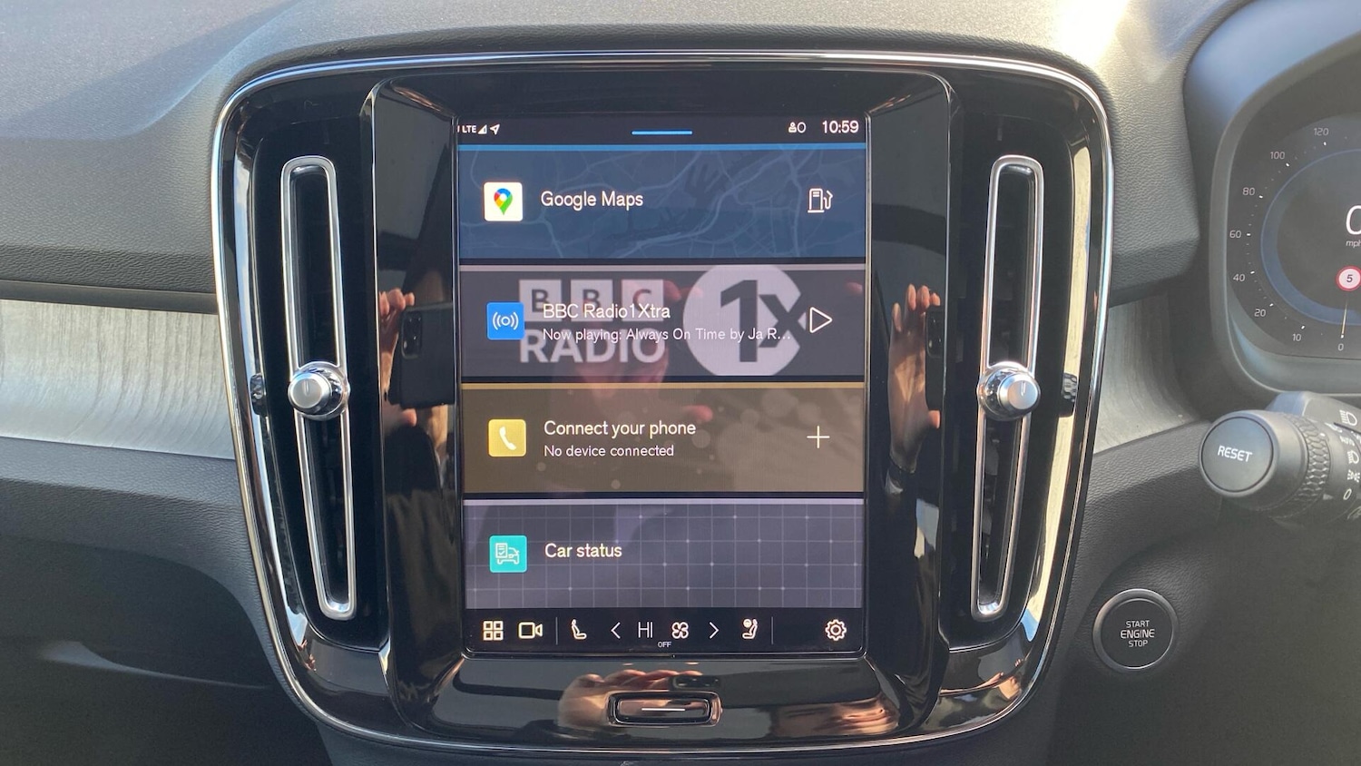 Used Volvo XC40 2024 for sale - 76592009: Photo 13