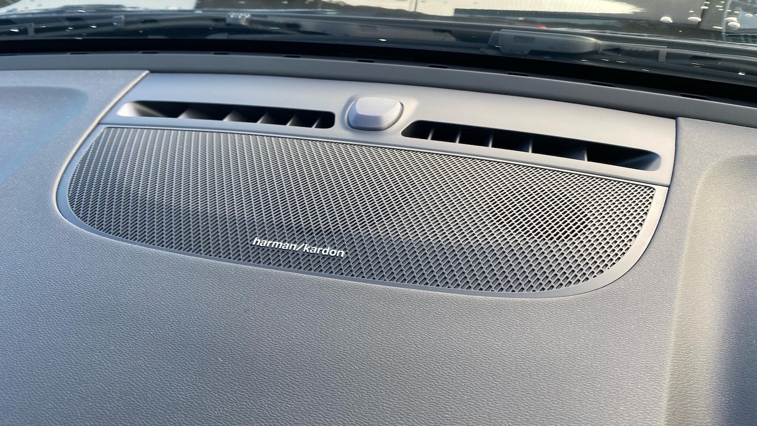 Used Volvo XC40 2024 for sale - 76592009: Photo 26