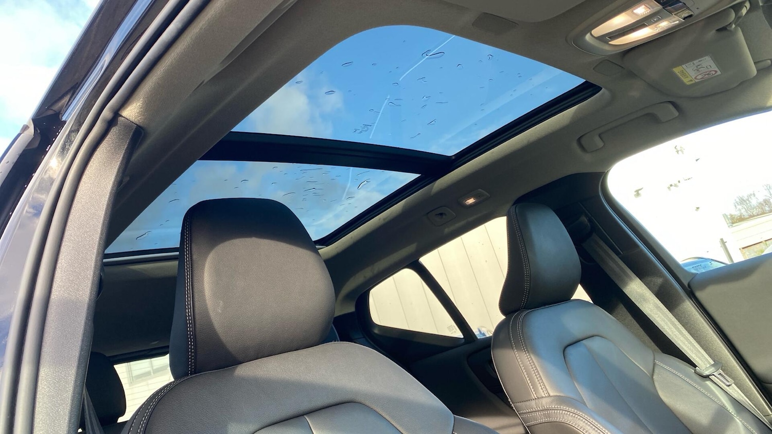 Used Volvo XC40 2024 for sale - 76592009: Photo 32