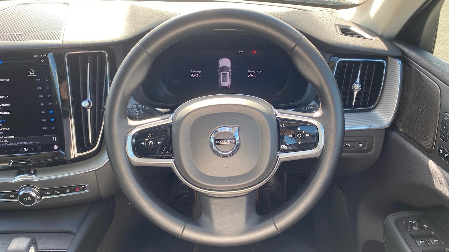 Used Volvo XC60 2023 for sale - 76072225: Photo 11