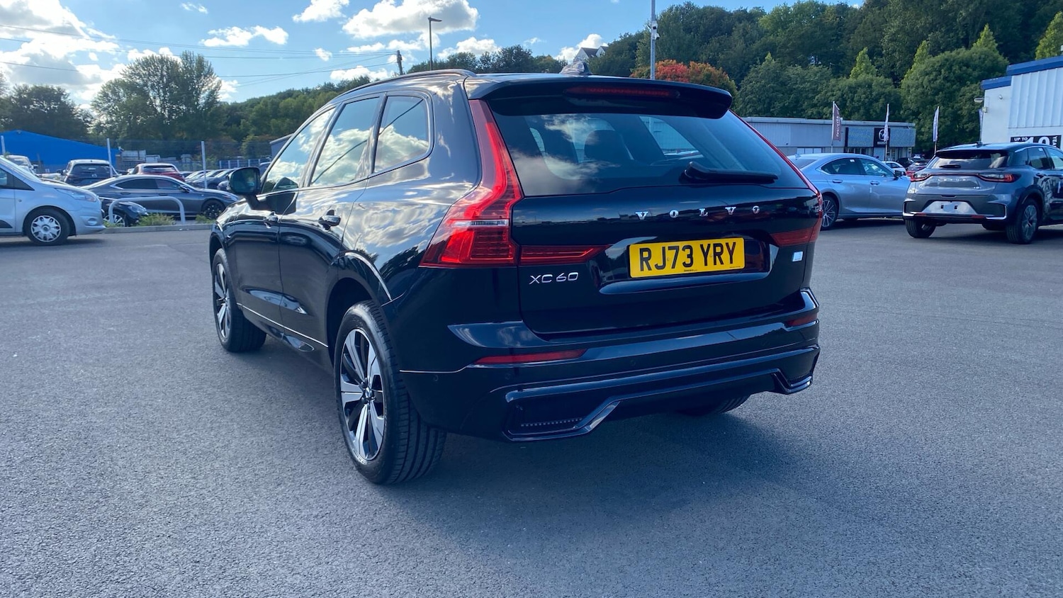 Used Volvo XC60 2023 for sale - 76072225: Photo 37
