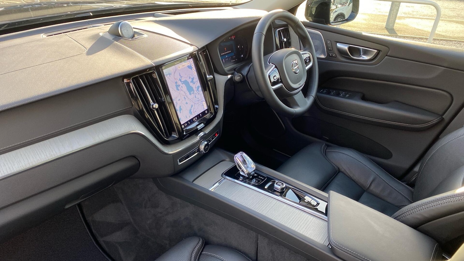 Used Volvo XC60 2025 for sale - 76936048: Photo 40