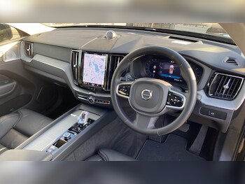 Used Volvo XC60 2025 for sale - 76936048: Photo