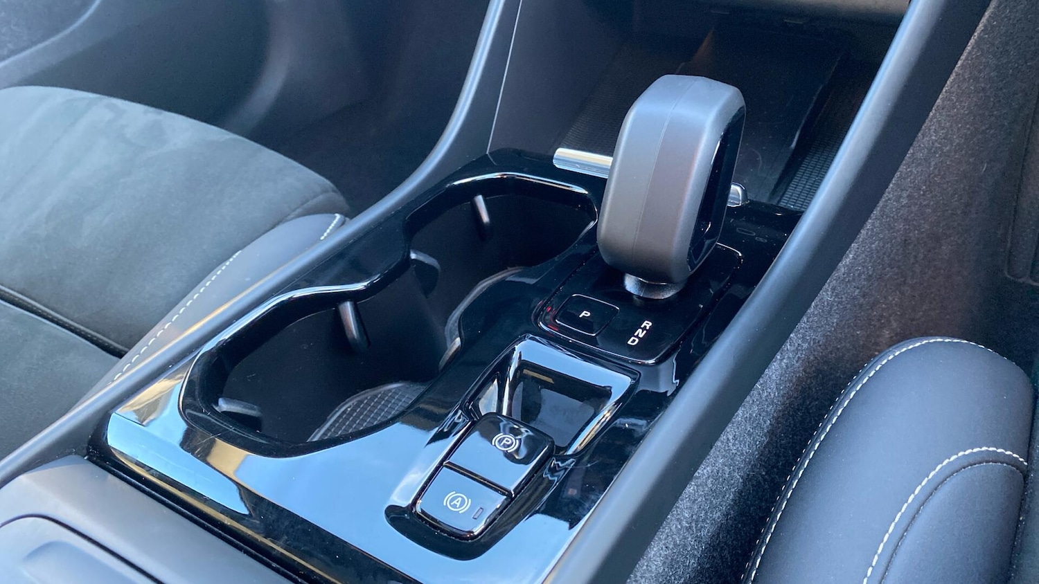 Used Volvo XC40 2024 for sale - 76671260: Photo 27