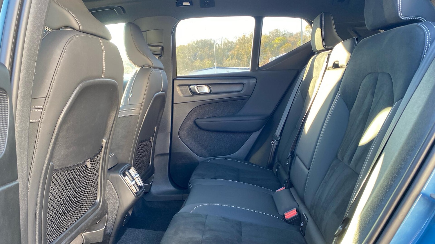 Used Volvo XC40 2024 for sale - 76671260: Photo 34