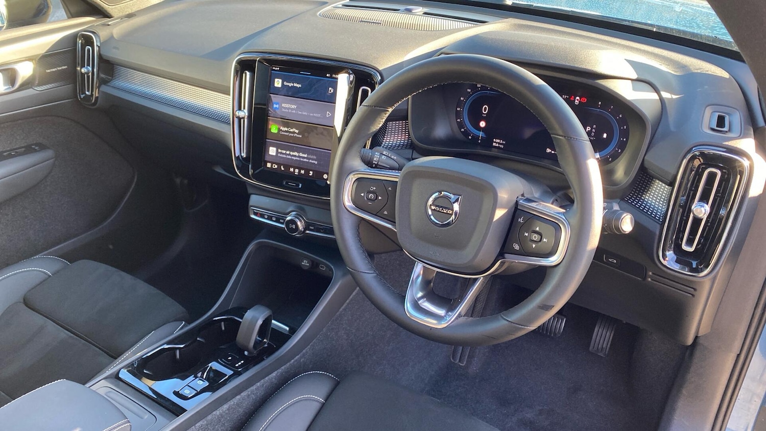 Used Volvo XC40 2024 for sale - 76671260: Photo 5