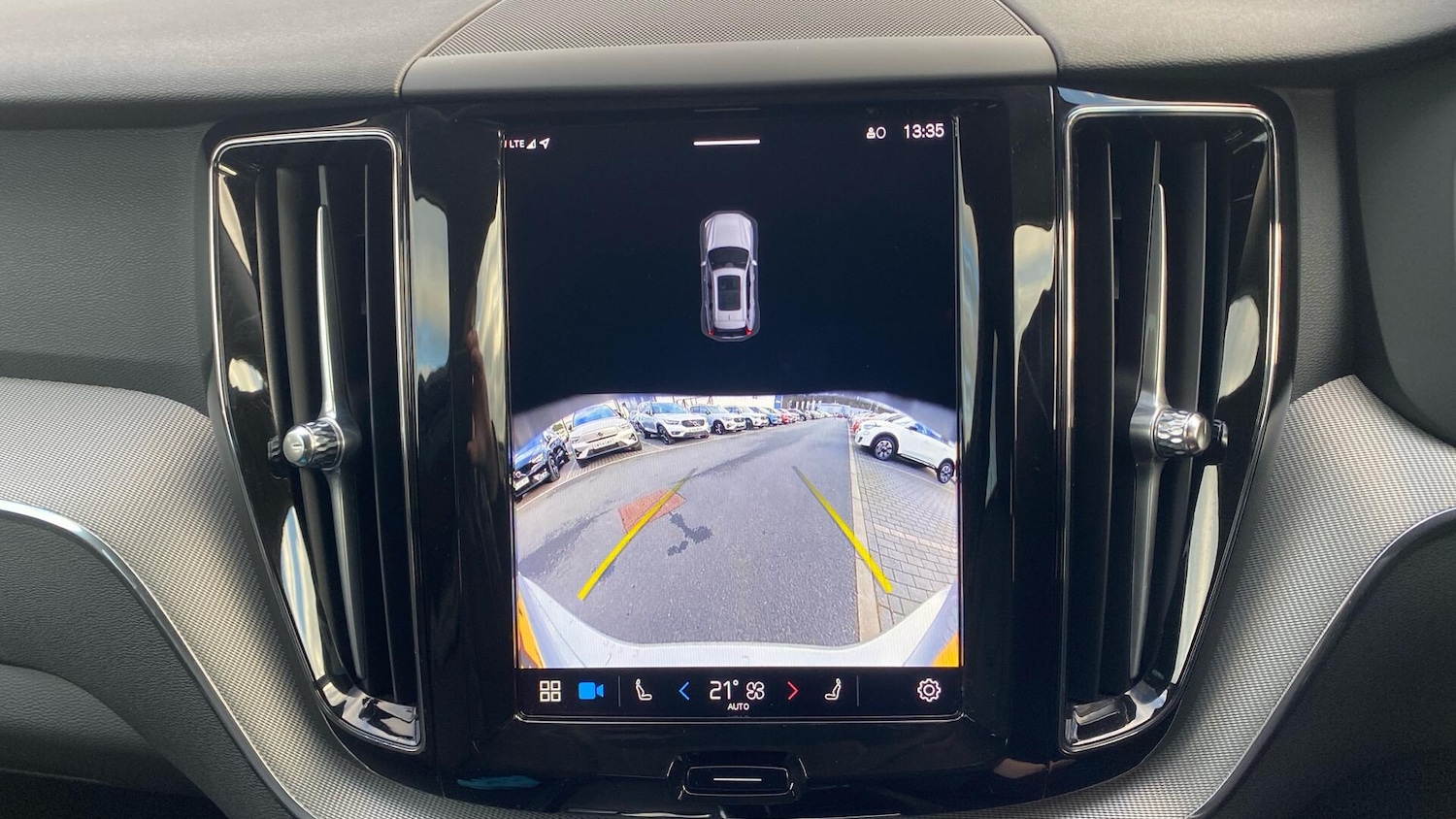 Used Volvo XC60 2024 for sale - 76936268: Photo 19