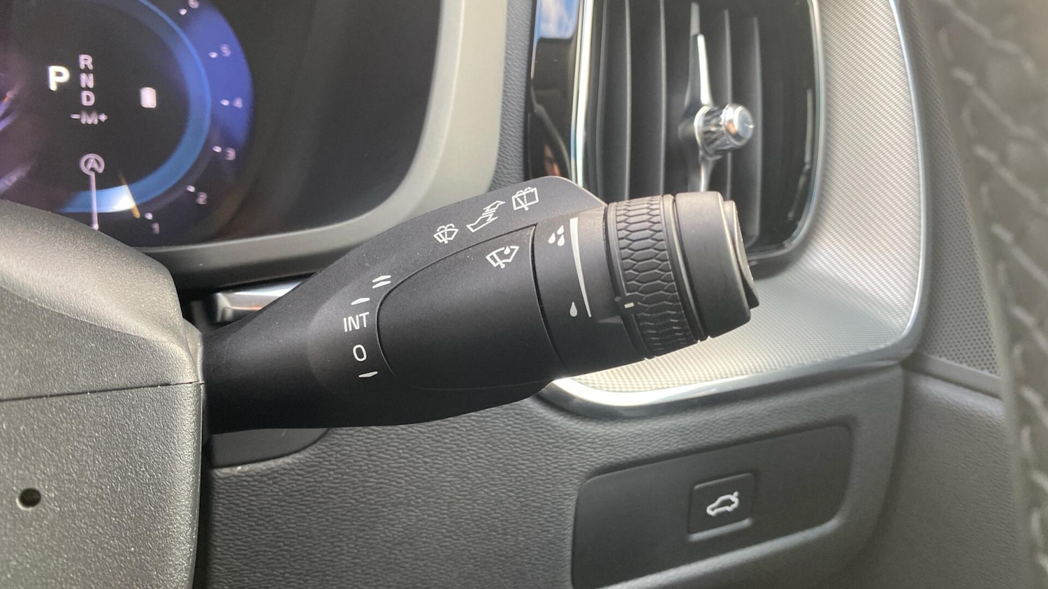 Used Volvo XC60 2024 for sale - 76936268: Photo 23