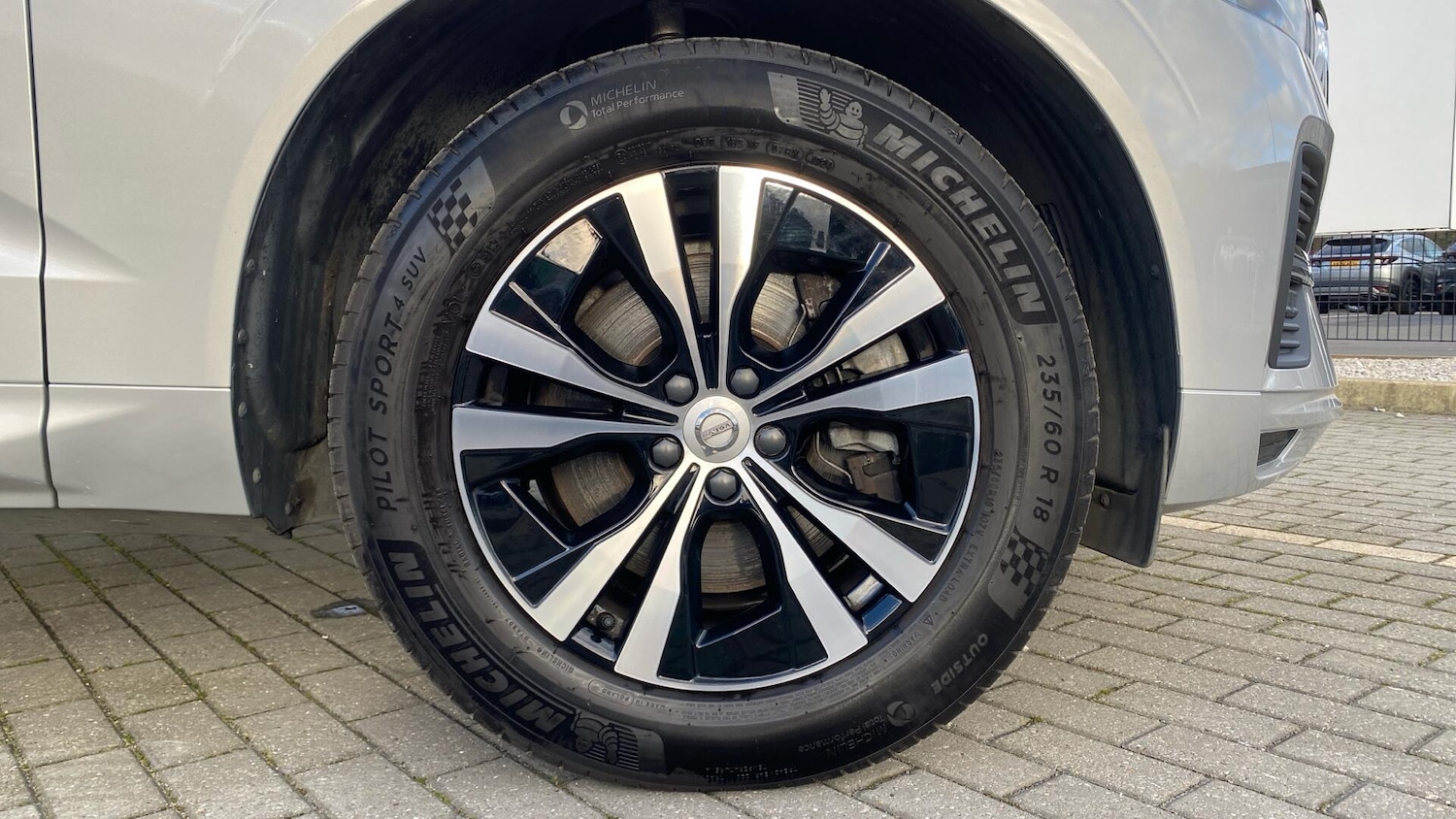 Used Volvo XC60 2024 for sale - 76936268: Photo 9