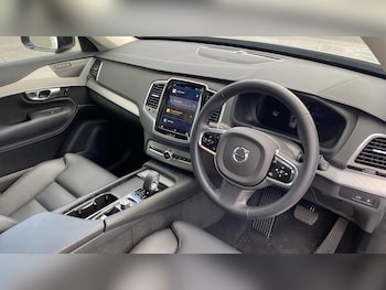 Used Volvo XC90 2023 for sale - 75916122: Photo