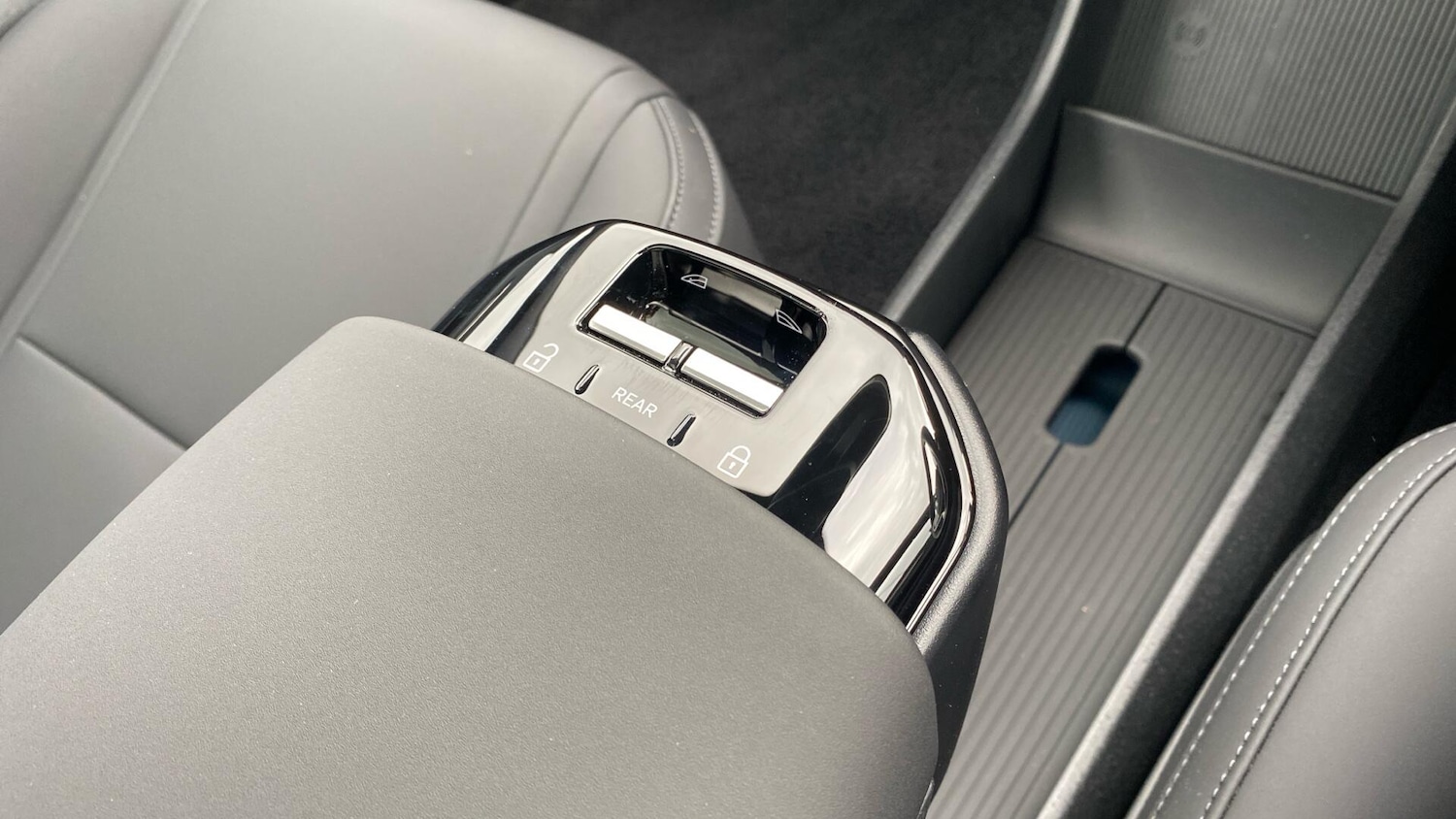 Used Volvo EX30 2025 for sale - 76887370: Photo 26