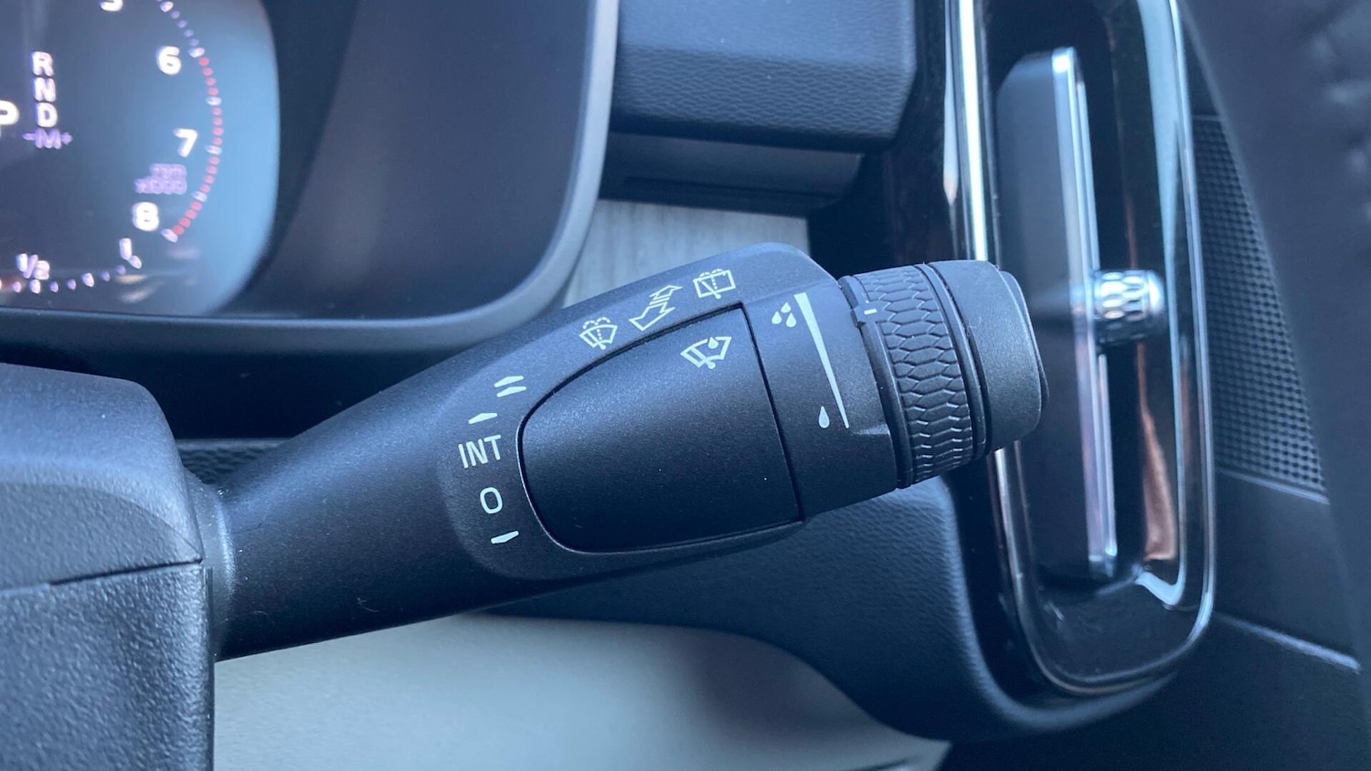 Used Volvo XC40 for sale - 76728684: Photo 24