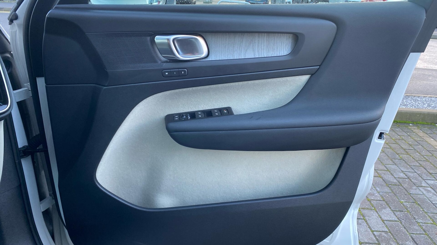 Used Volvo XC40 for sale - 76728684: Photo 29