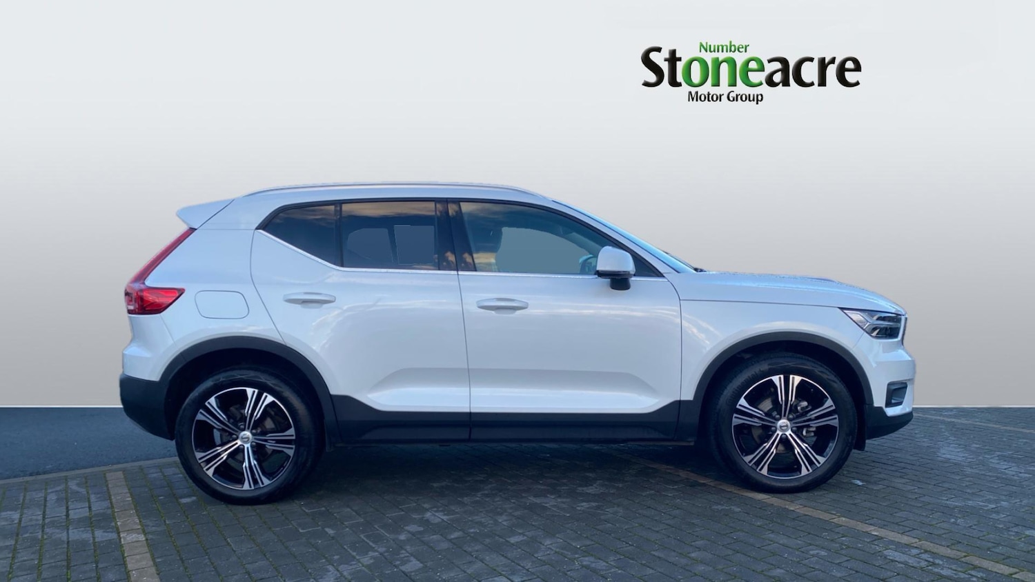 Used Volvo XC40 for sale - 76728684: Photo 4