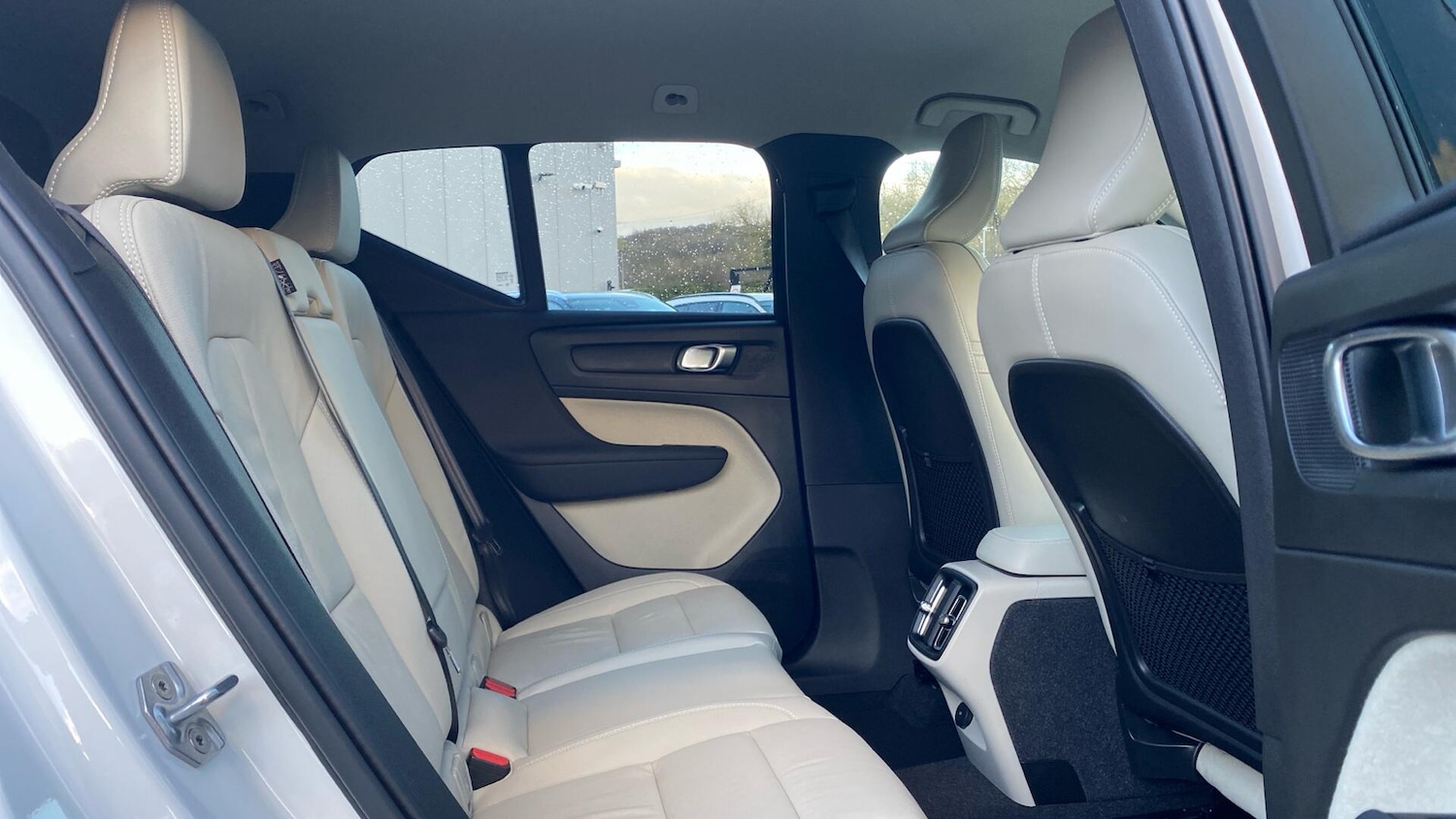 Used Volvo XC40 for sale - 76728684: Photo 7