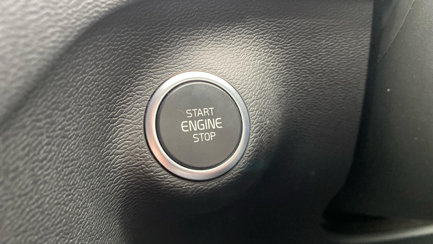 Used Volvo XC40 2022 for sale - 76151917: Photo 26