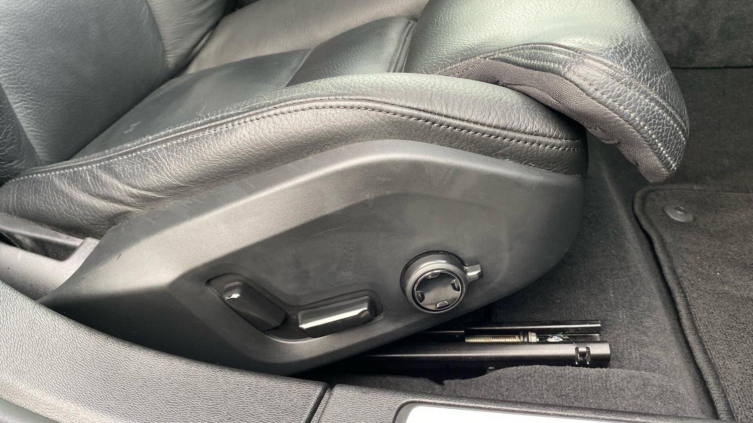 Used Volvo S60 for sale - 77191119: Photo 30