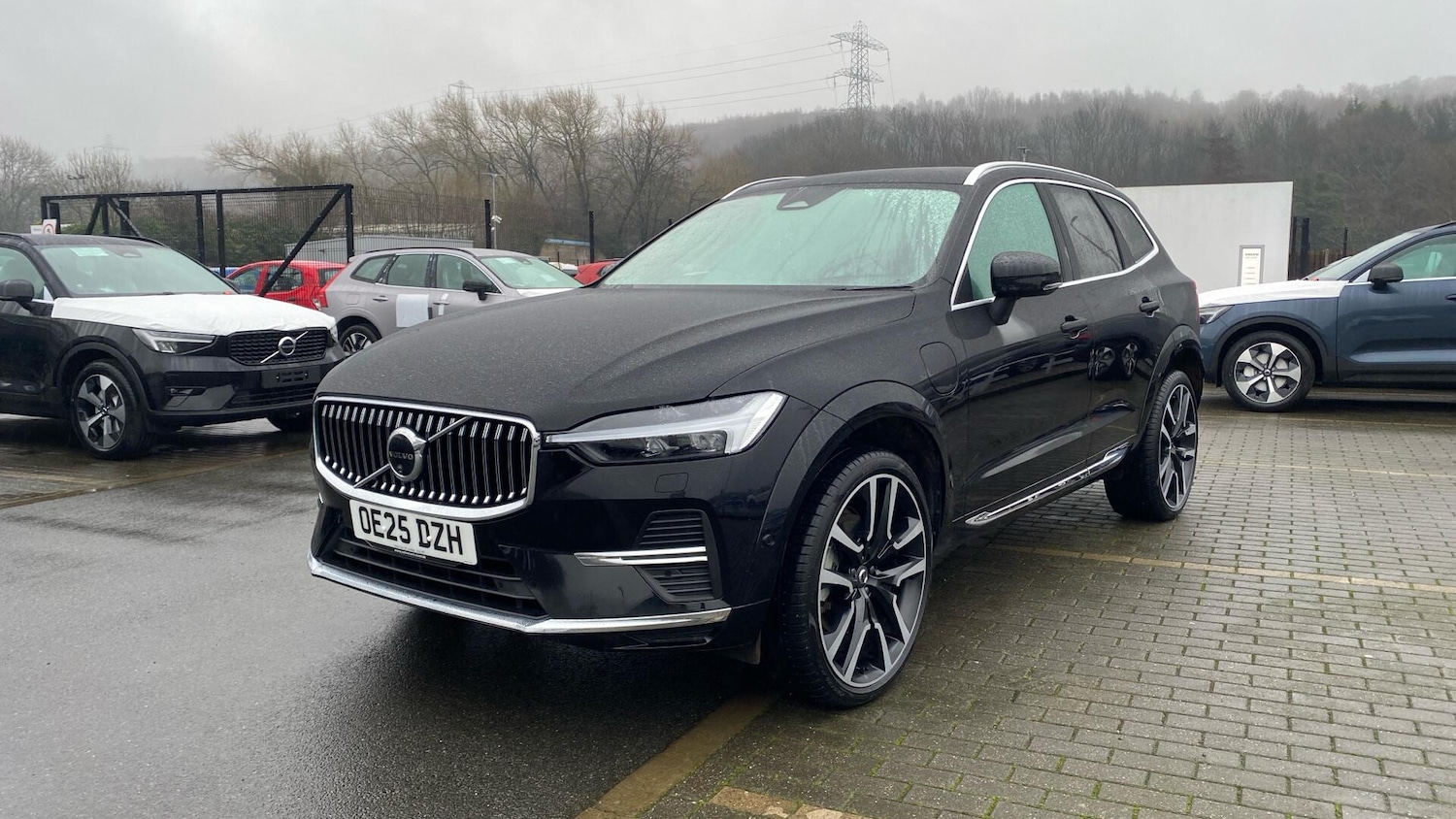 Used Volvo XC60 2025 for sale - 77537253: Photo 4