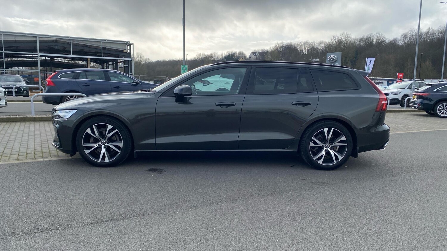 Used Volvo V60 for sale - 77824167: Photo 37