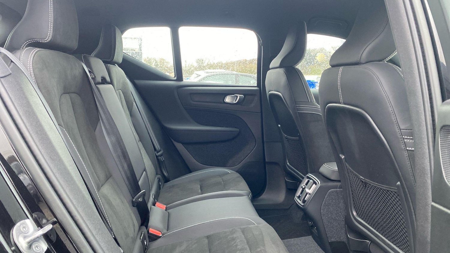 Used Volvo XC40 2023 for sale - 77537142: Photo 13