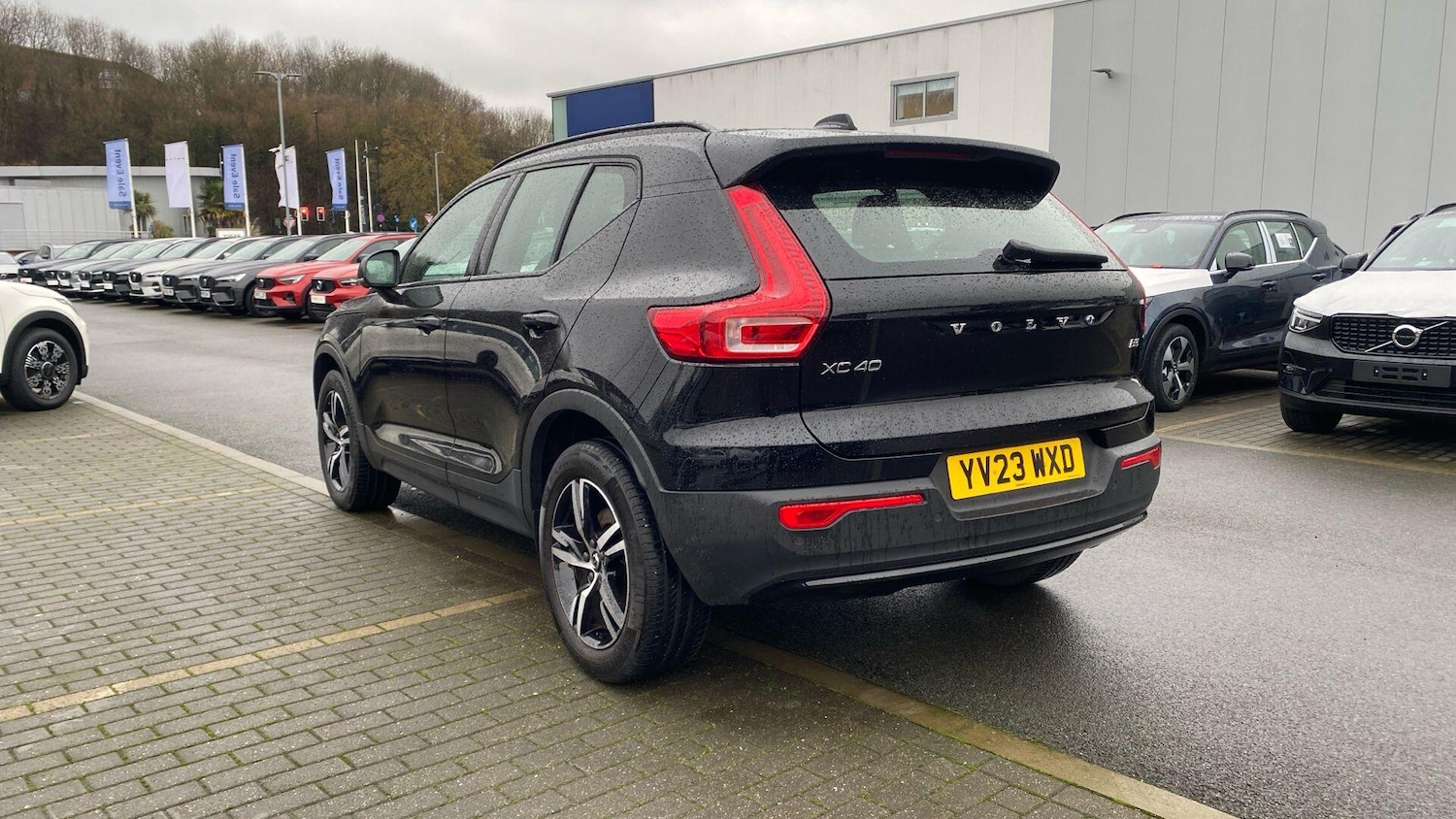 Used Volvo XC40 2023 for sale - 77537142: Photo 5
