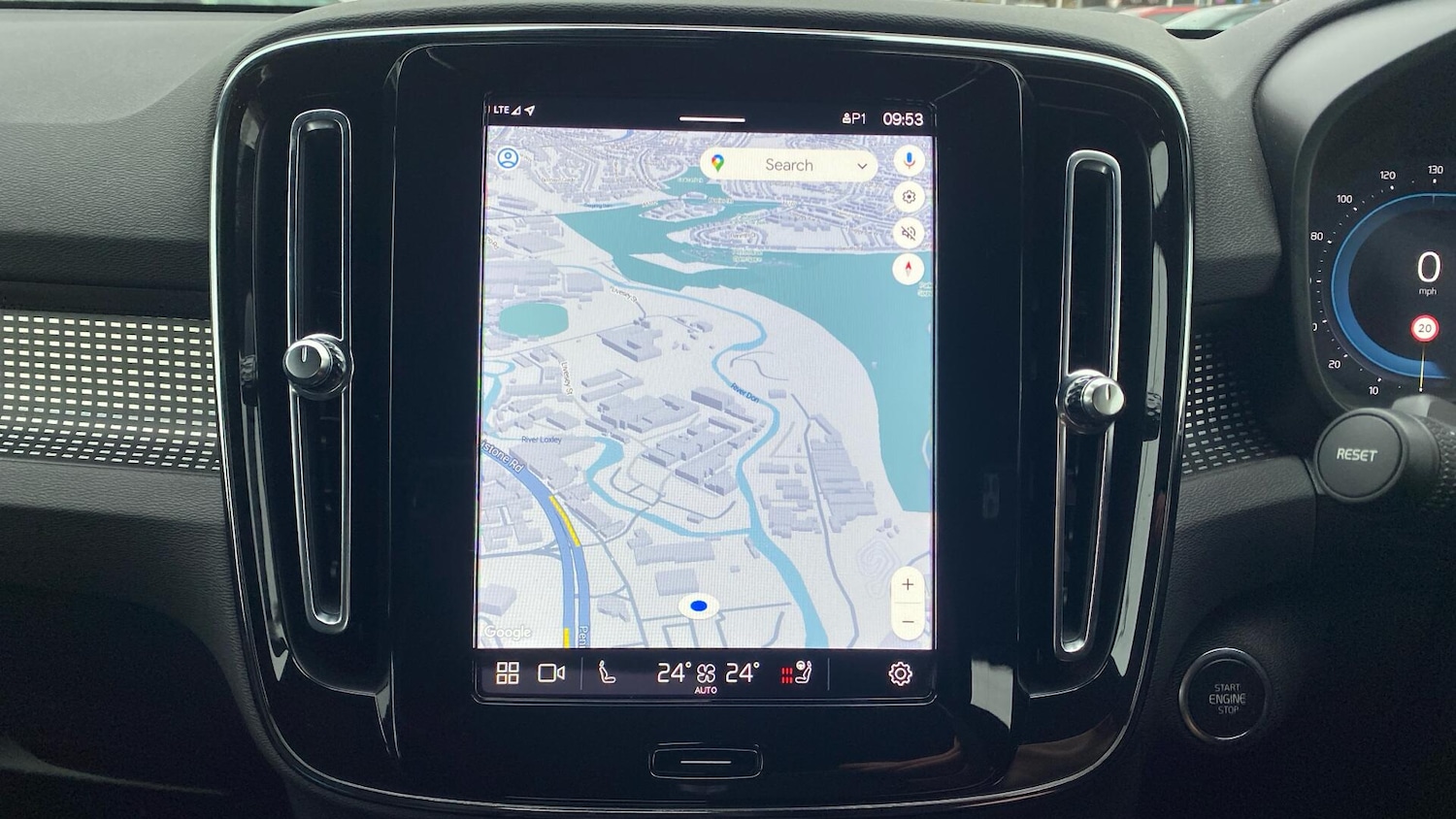 Used Volvo XC40 2023 for sale - 77537142: Photo 59