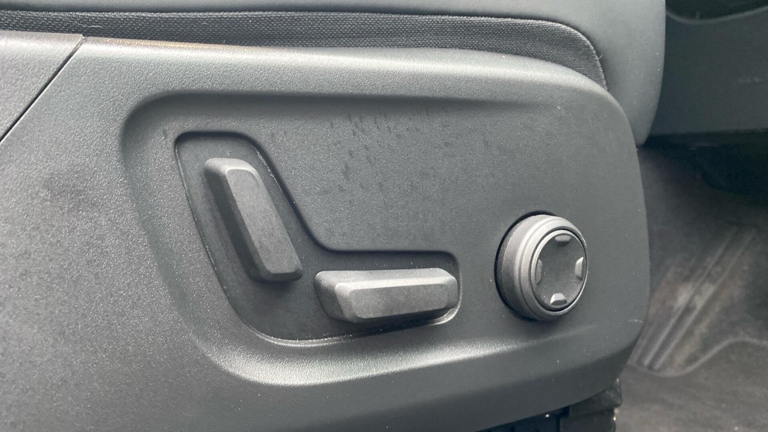 Used Volvo XC40 2023 for sale - 77537142: Photo 71