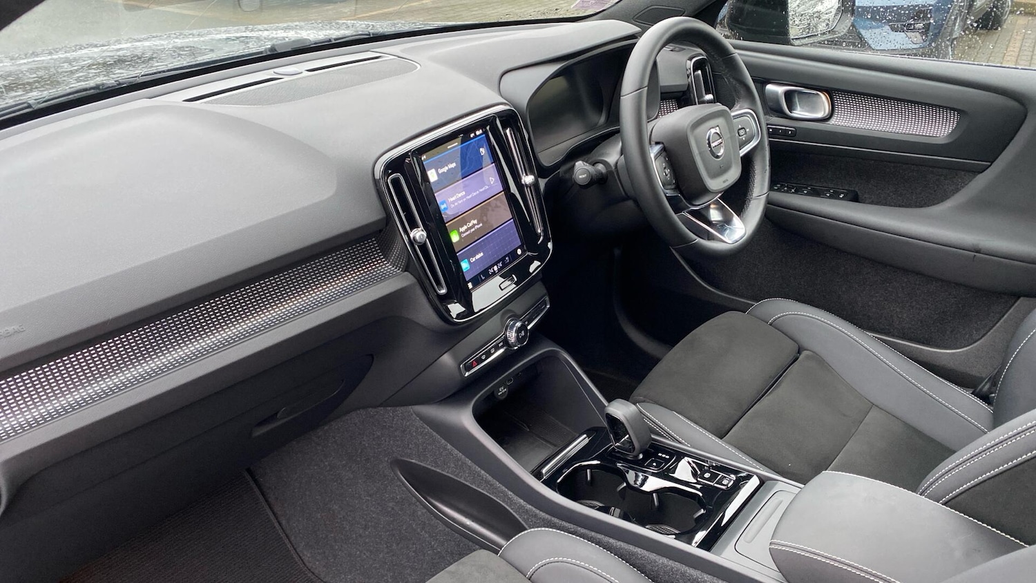 Used Volvo XC40 2023 for sale - 77537142: Photo 80