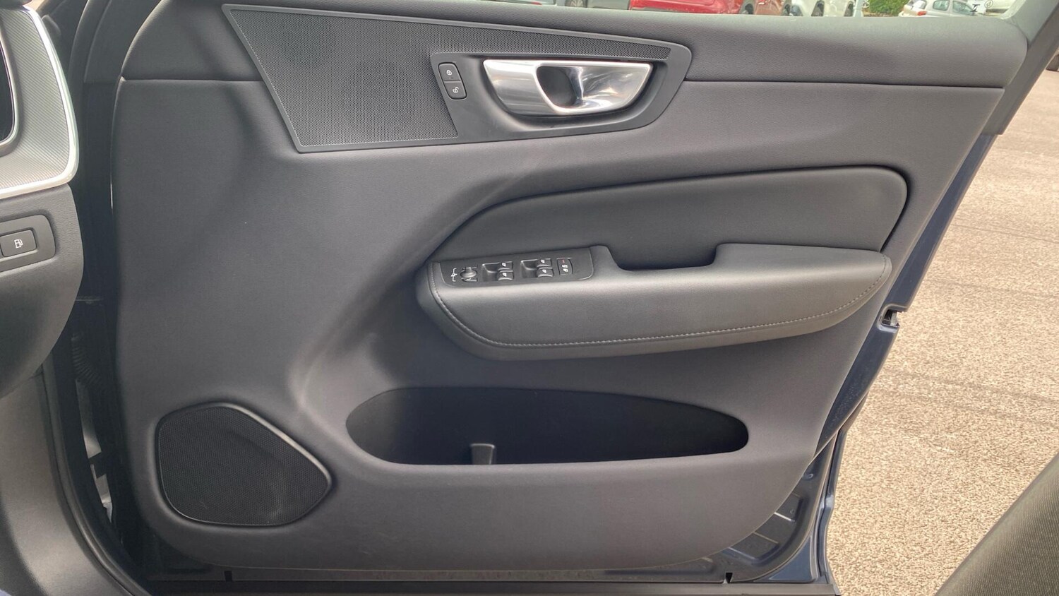 Used Volvo XC60 2023 for sale - 76024696: Photo 29