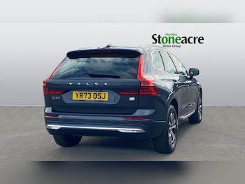 Used Volvo XC60 2023 for sale - 76024696: Photo 2
