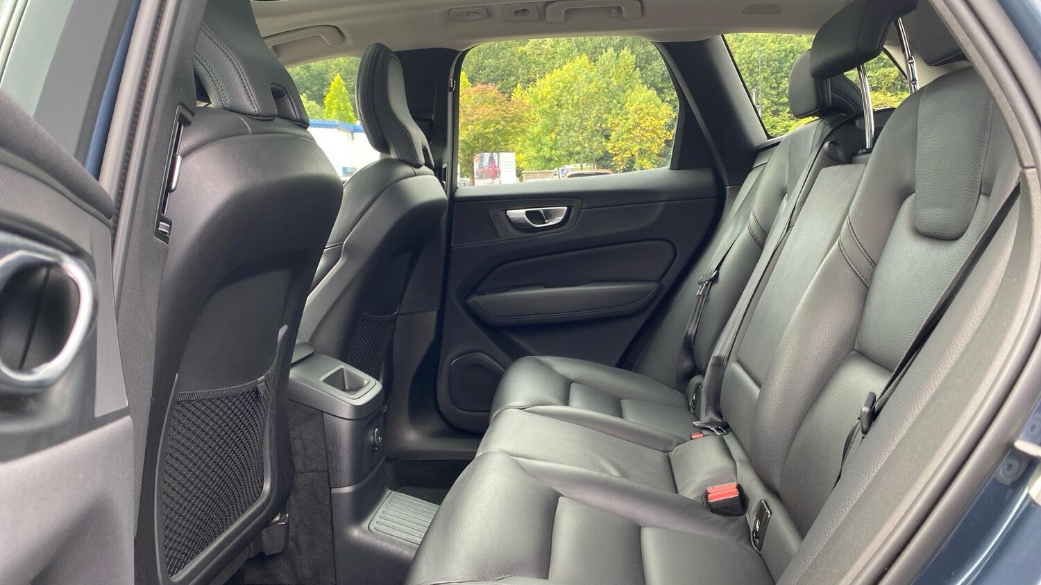 Used Volvo XC60 2023 for sale - 76024696: Photo 33