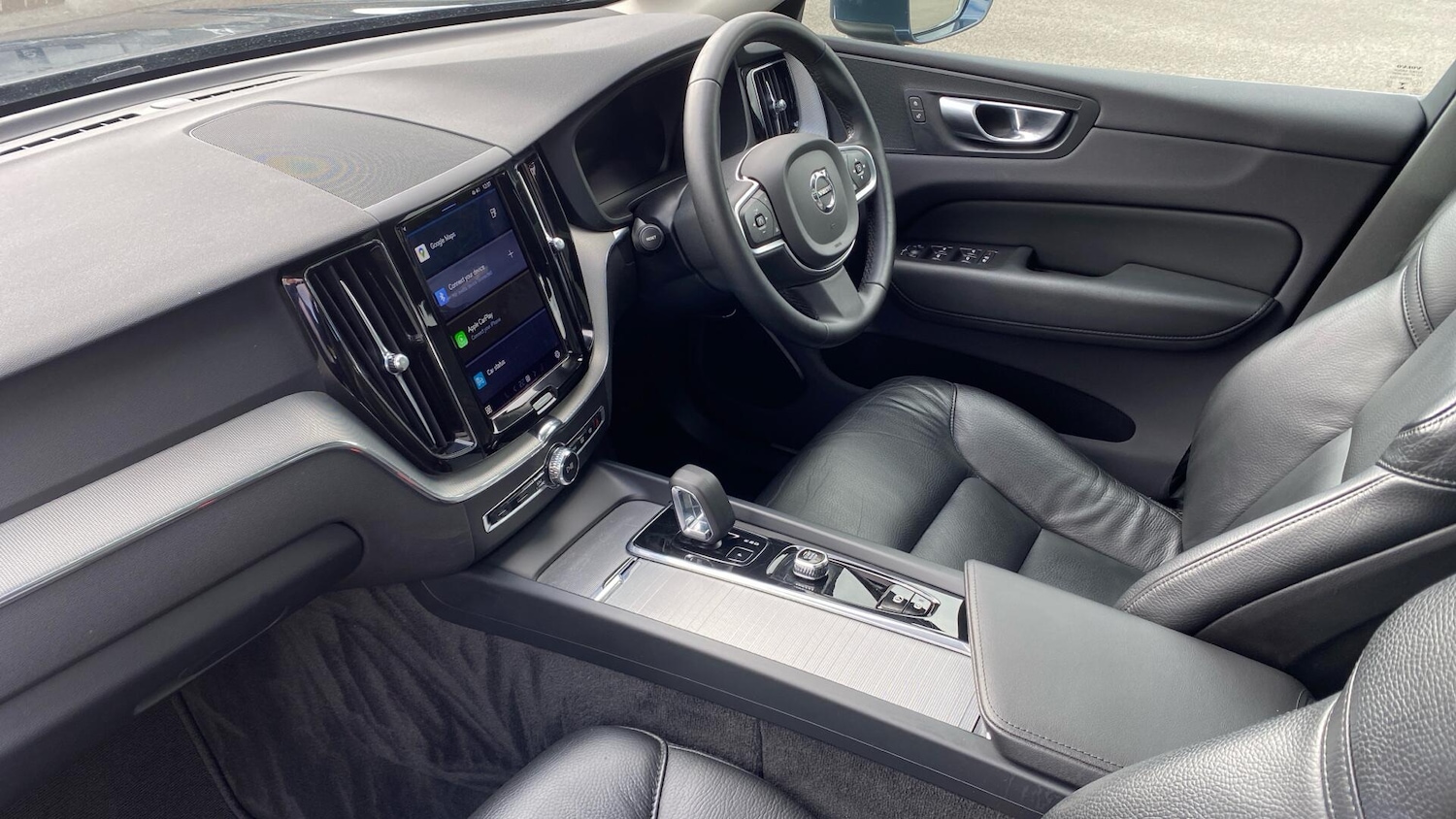Used Volvo XC60 2023 for sale - 76024696: Photo 39