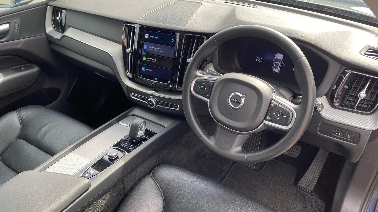 Used Volvo XC60 2023 for sale - 76024696: Photo 4