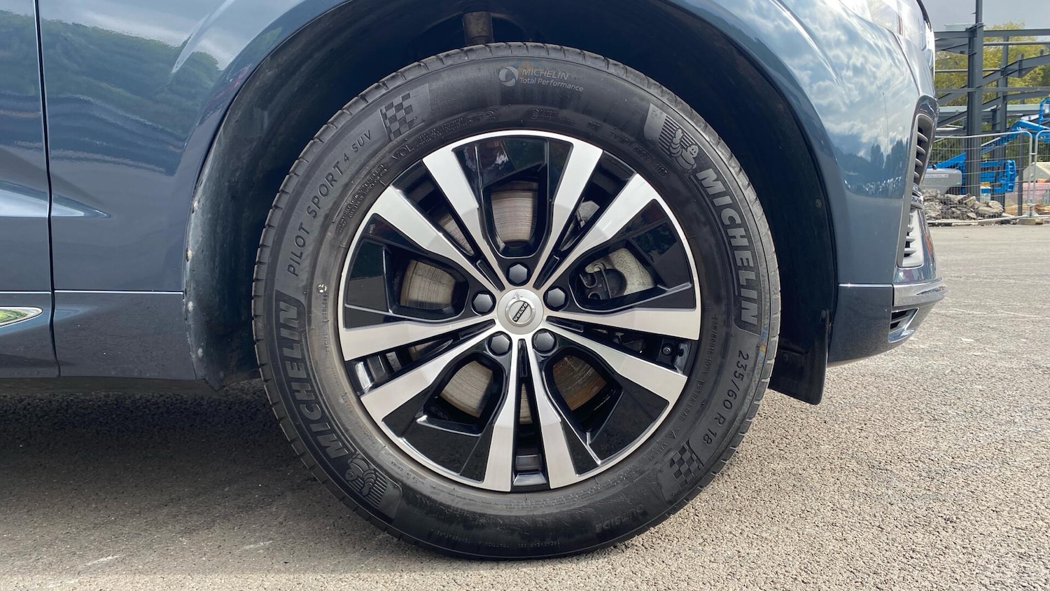 Used Volvo XC60 2023 for sale - 76024696: Photo 9