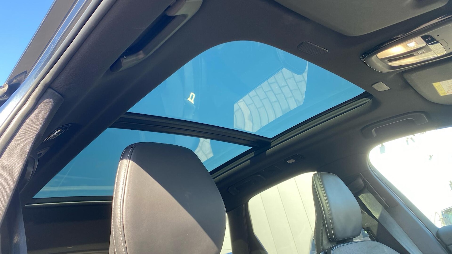 Used Volvo XC60 2022 for sale - 78034046: Photo 37