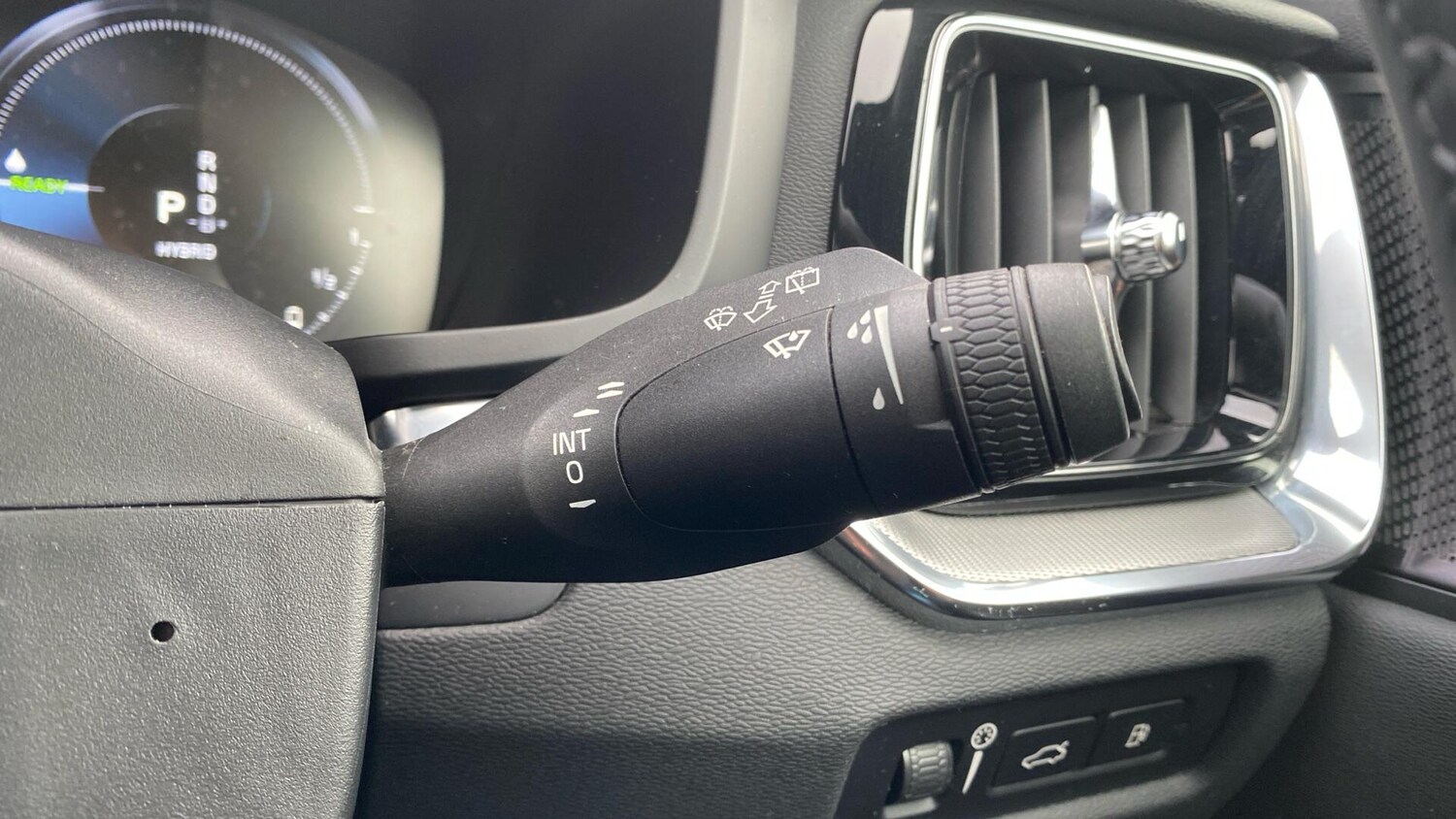 Used Volvo V60 2021 for sale - 76752950: Photo 24